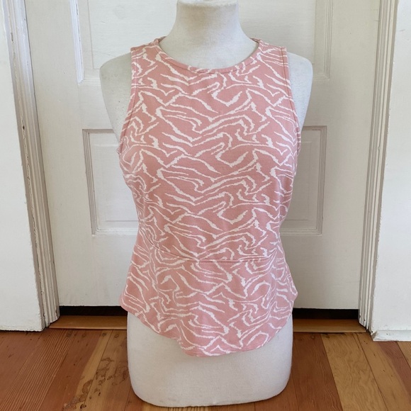 14th & Union Small - Picture 1 of 5